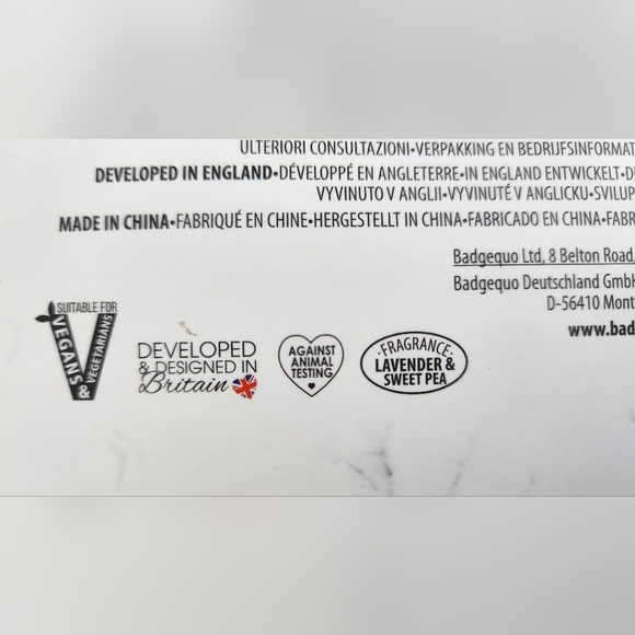 New in box Lavander & Sweet Pea Gift Set - Picture 2 of 6